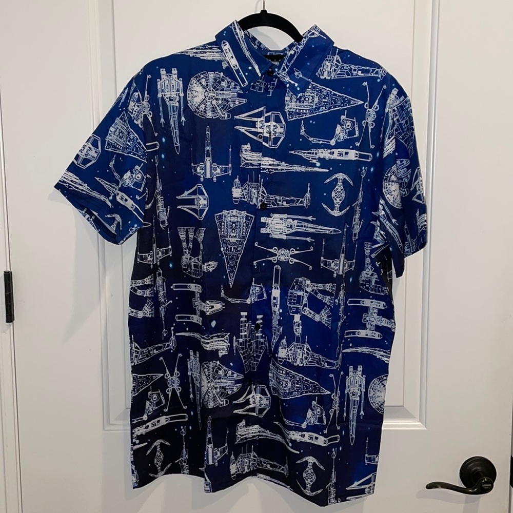 Star Wars Men’s Button Down Shirt